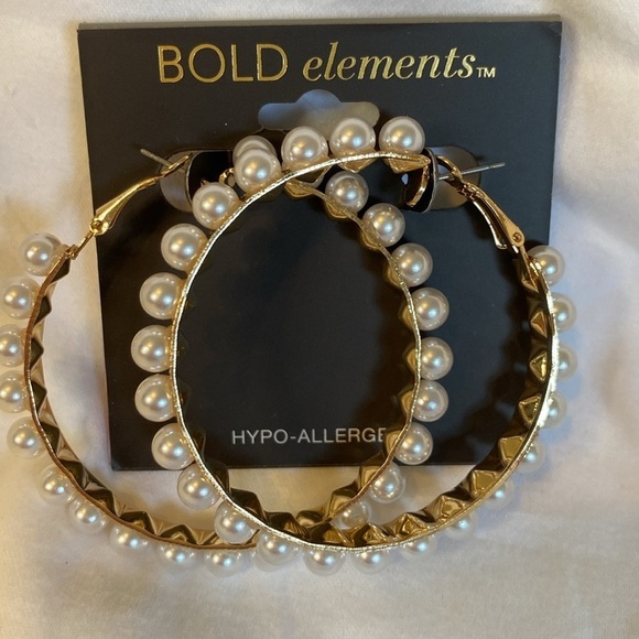 Bold Elements Pearl Rhinestone Earrings bundle NWT - Picture 4 of 8